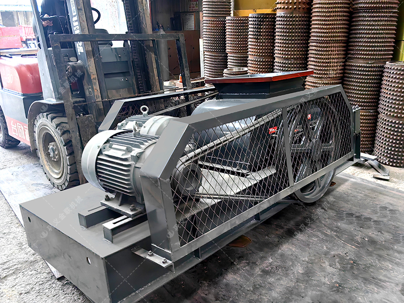 建筑垃圾處理為何首先選擇雙齒輥破碎機？這3個優勢太明顯！